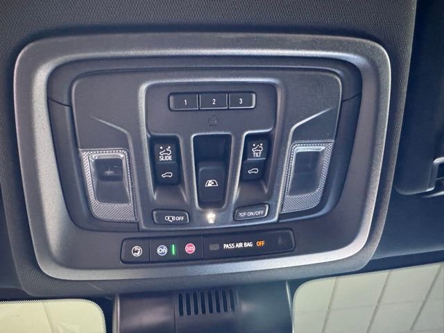 Used 2025 GMC Sierra 2500 AT4 w/ AT4 Premium Plus Package AWD/4WD image 25