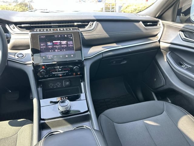 Used 2026 Jeep Grand Cherokee L 4WD image 15