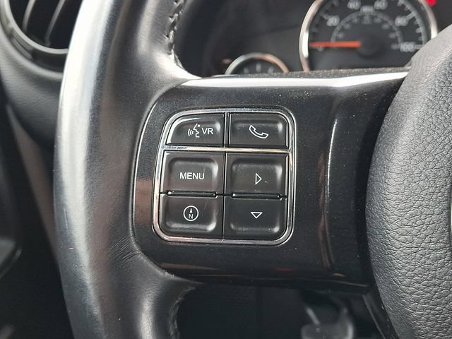 Used 2017 Jeep Wrangler Unlimited Rubicon AWD/4WD image 19