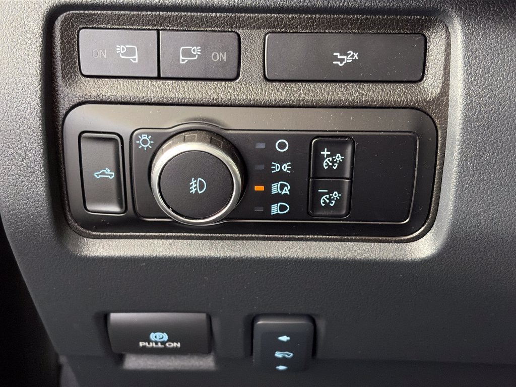 Certified 2024 Ford F250 Lariat w/ Sport Appearance Package AWD/4WD image 25