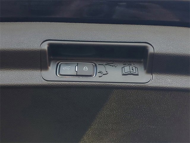 Certified 2023 Ford Explorer ST-Line w/ Class IV Trailer Tow Package image 9