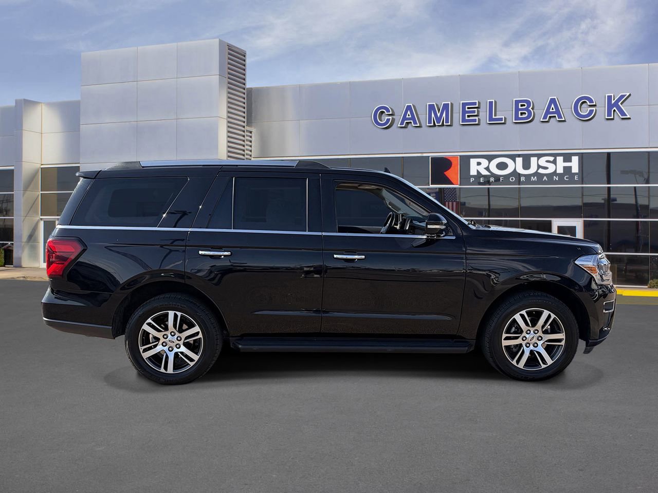 Certified 2024 Ford Expedition Limited AWD/4WD image 7