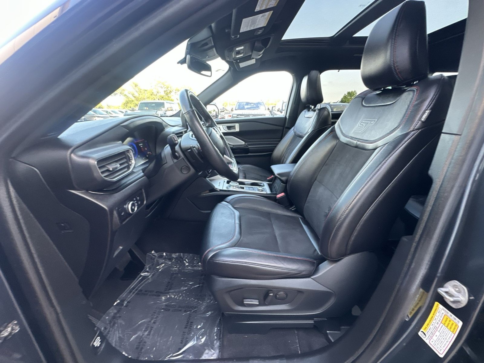 Certified 2023 Ford Explorer ST w/ Equipment Group 401A AWD/4WD image 21