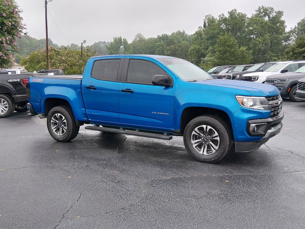 Used 2022 Chevrolet Colorado Z71 AWD/4WD image 2
