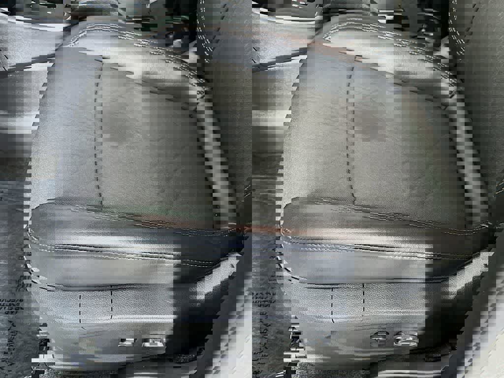 Used 2021 Chevrolet Trax LT w/ Driver Confidence Package image 29