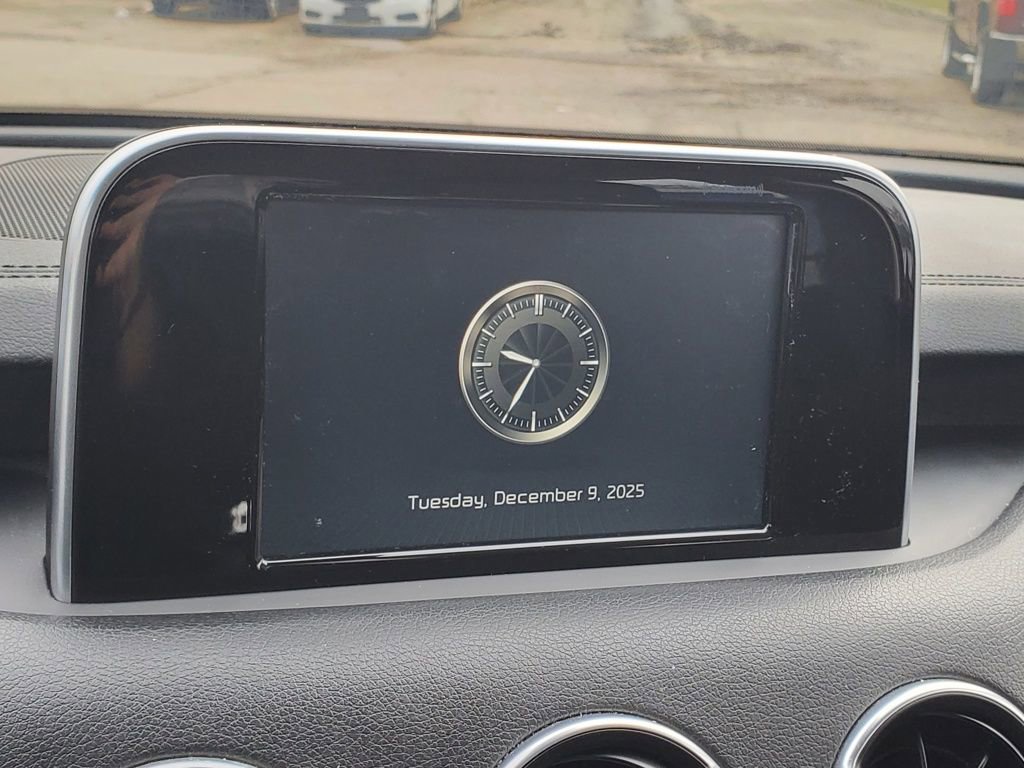 Used 2018 Kia Stinger Base image 21