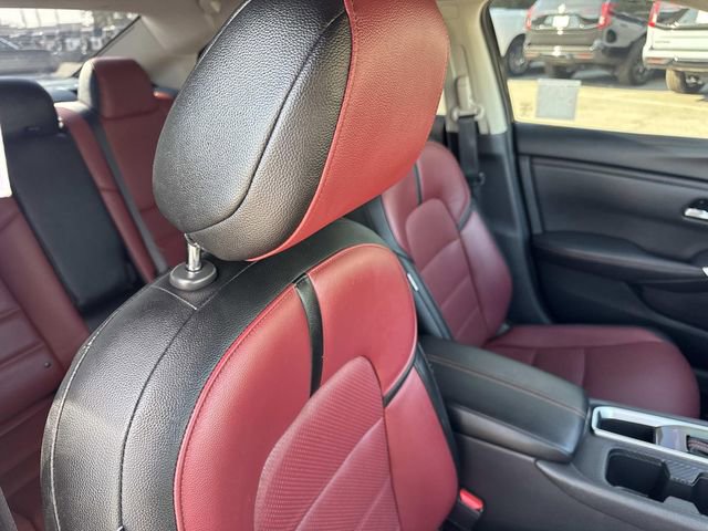 Used 2025 Nissan Sentra SR FWD image 35