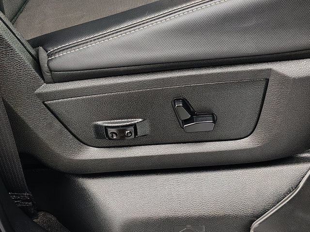 Used 2018 RAM 1500 Rebel w/ Luxury Group AWD/4WD image 29