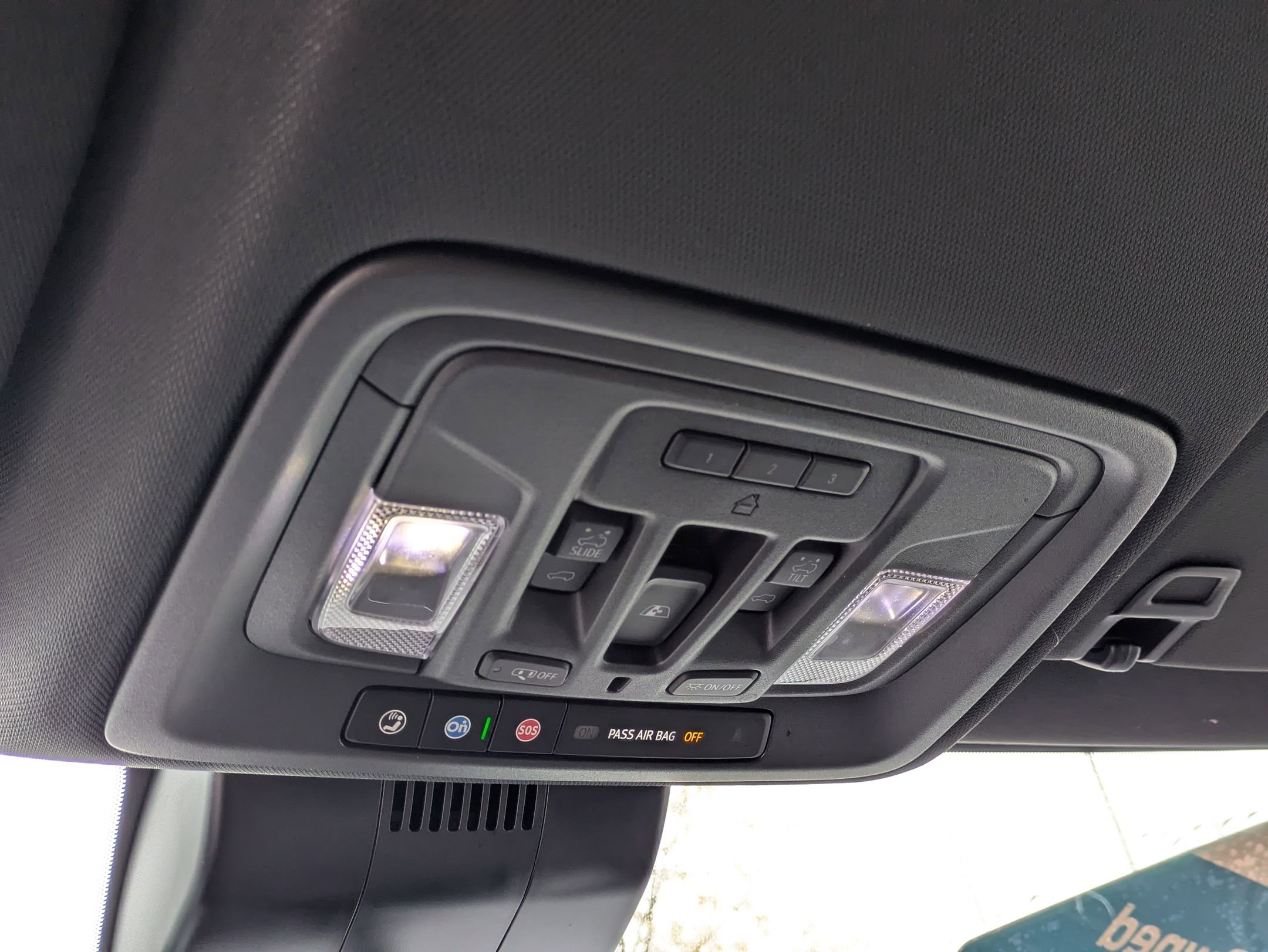 Used 2024 GMC Sierra 1500 AT4 w/ Technology Package image 26