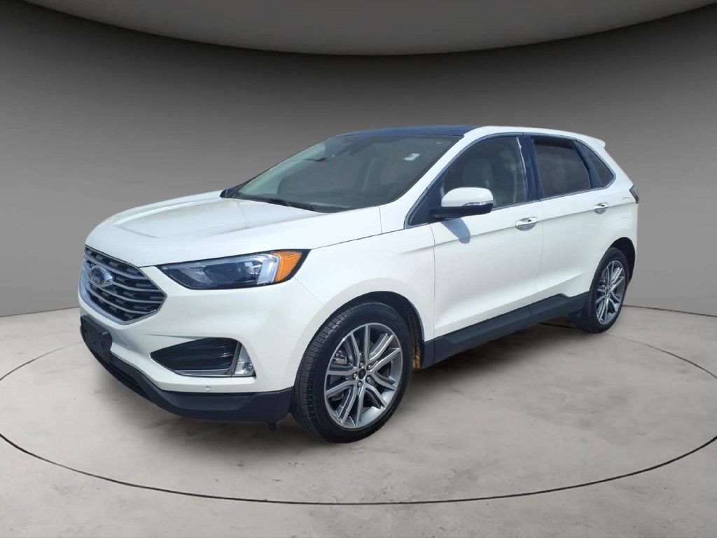 Certified 2023 Ford Edge Titanium AWD/4WD image 2