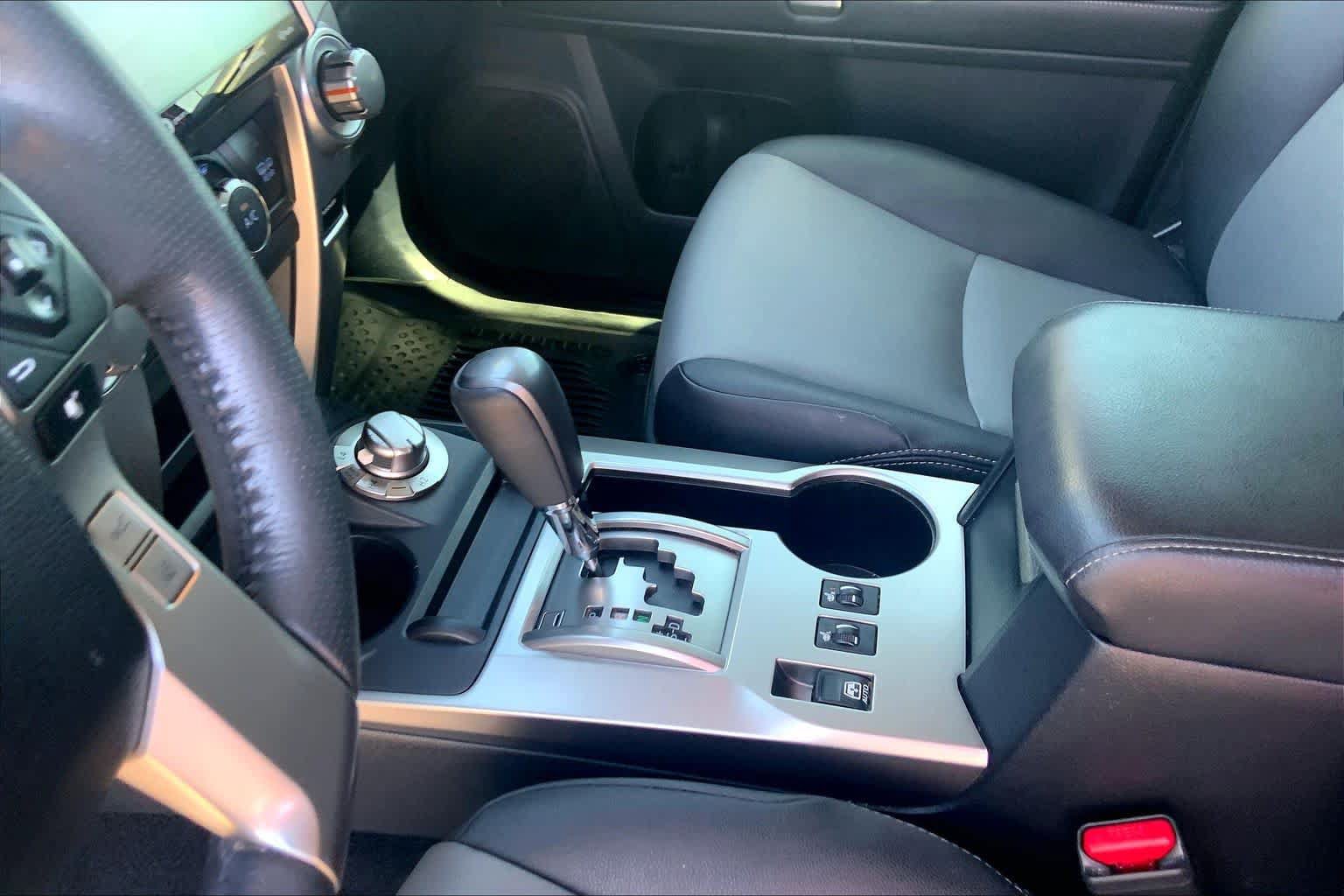 Used 2022 Toyota 4Runner SR5 Premium w/ Moonroof Package AWD/4WD image 16