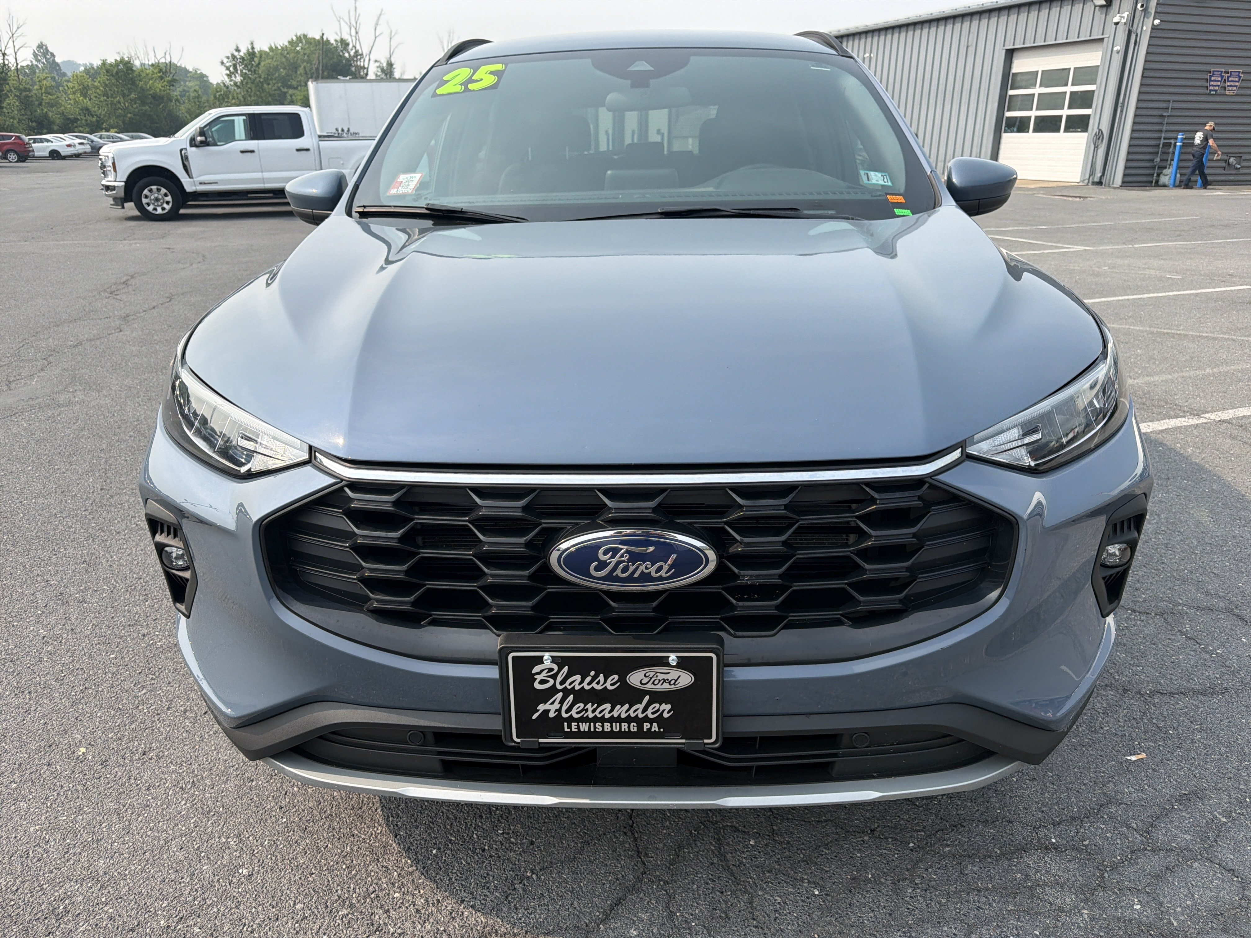 Certified 2025 Ford Escape ST-Line Select AWD/4WD image 12