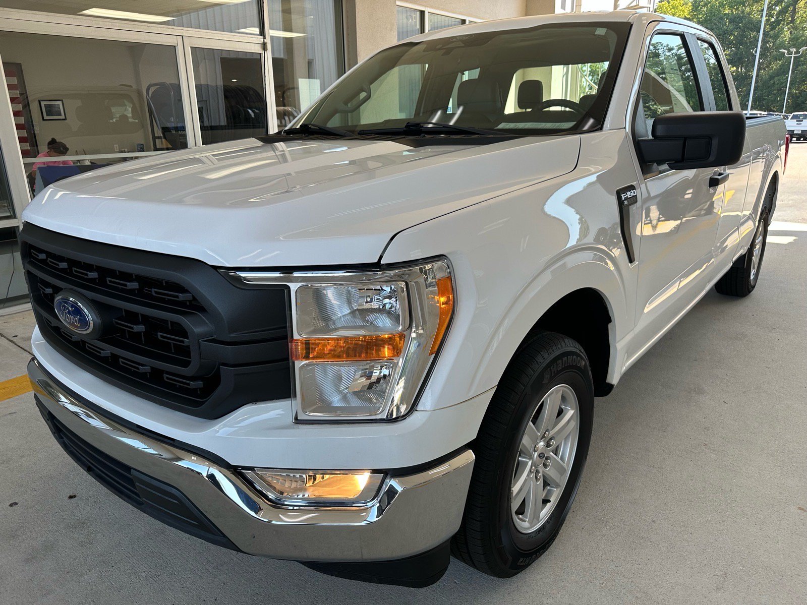 Certified 2022 Ford F150 XL w/ Trailer Tow Package RWD image 3