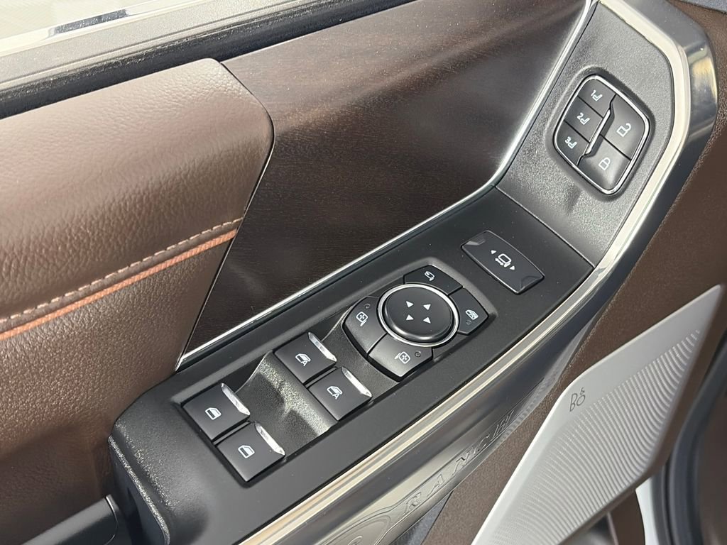Certified 2025 Ford F250 King Ranch w/ FX4 Off-Road Package AWD/4WD image 26