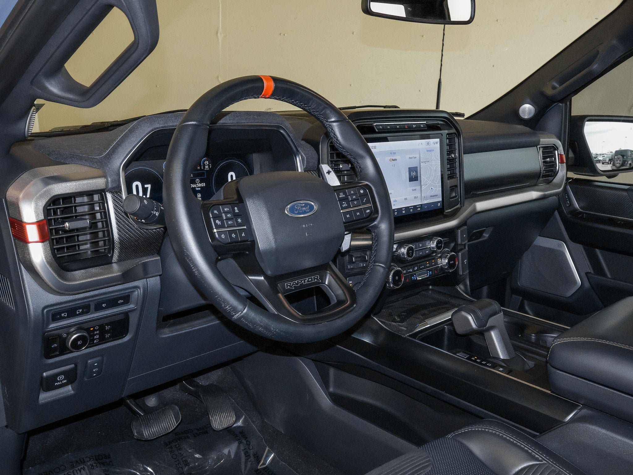 Certified 2023 Ford F150 Raptor w/ Raptor 37 Performance Package AWD/4WD image 23