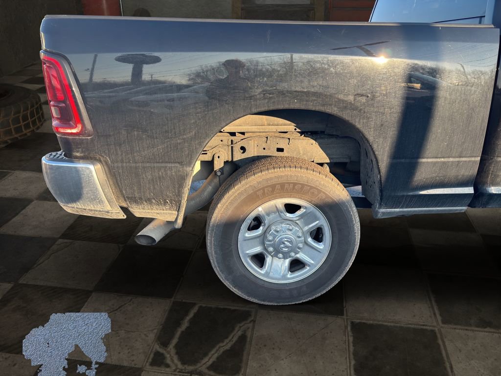 Used 2025 RAM 2500 Tradesman w/ Chrome Appearance Group image 8