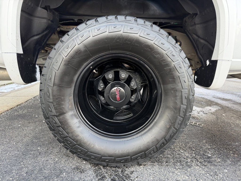 Used 2022 GMC Sierra 3500 Denali w/ Denali Ultimate Package image 35