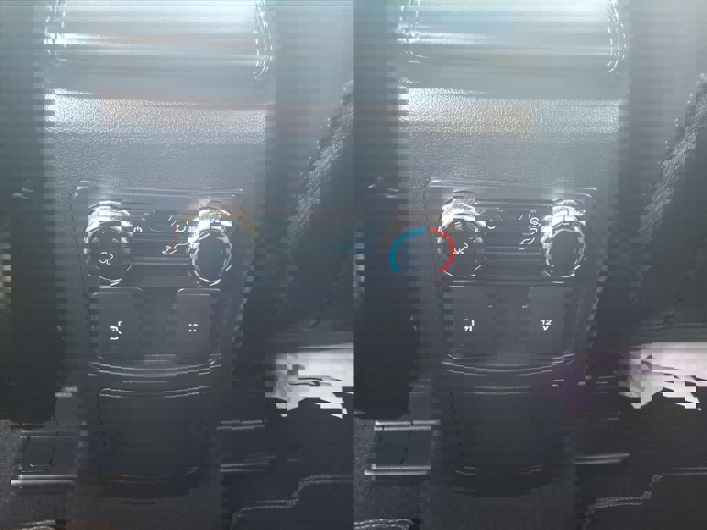 Certified 2023 Ford Explorer XLT w/ Equipment Group 202A image 19