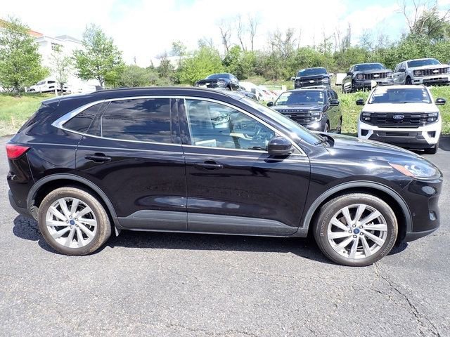 Certified 2022 Ford Escape Titanium w/ Titanium Elite Package AWD/4WD image 7