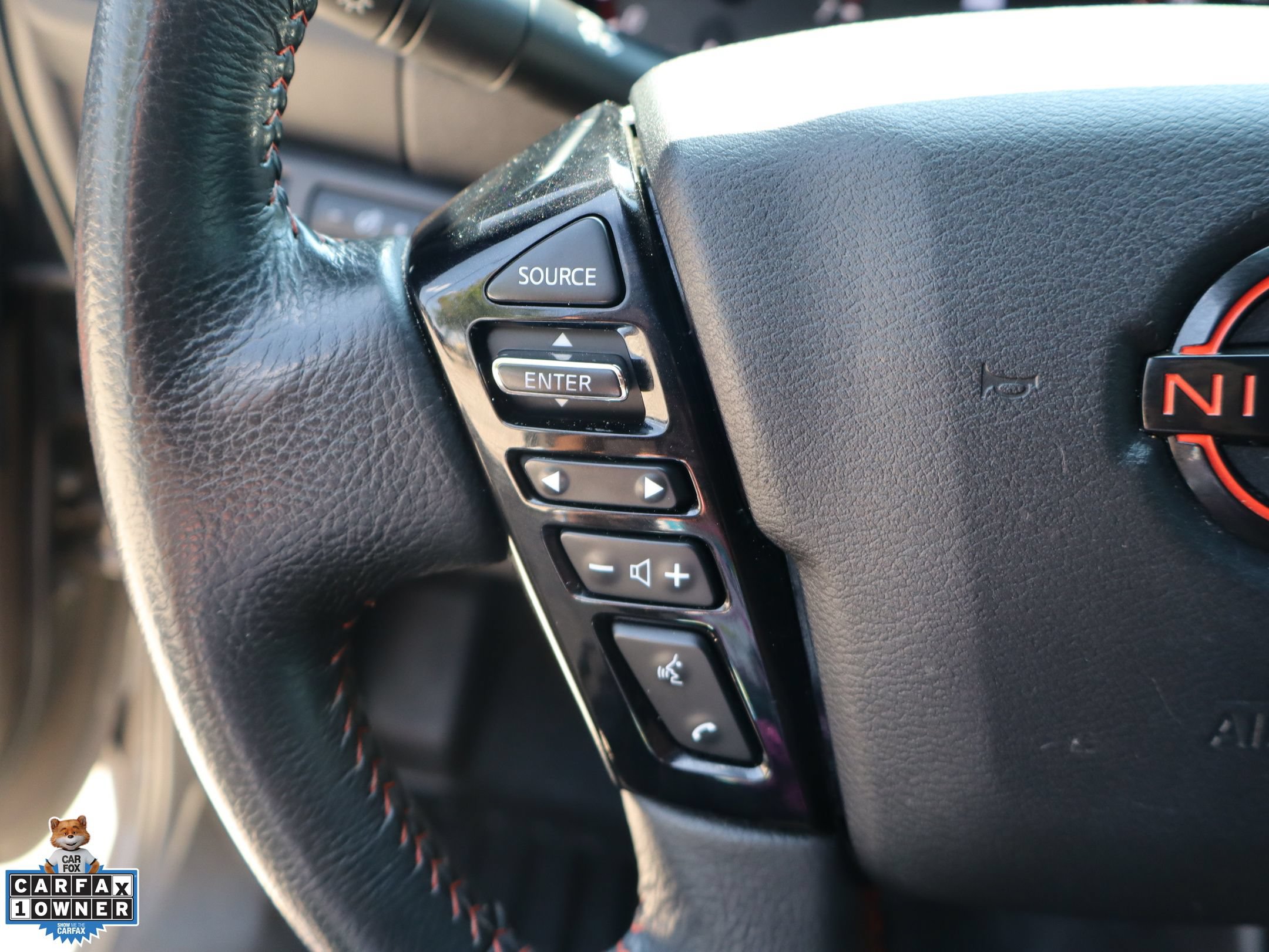 Used 2022 Nissan Frontier Pro-X RWD image 16