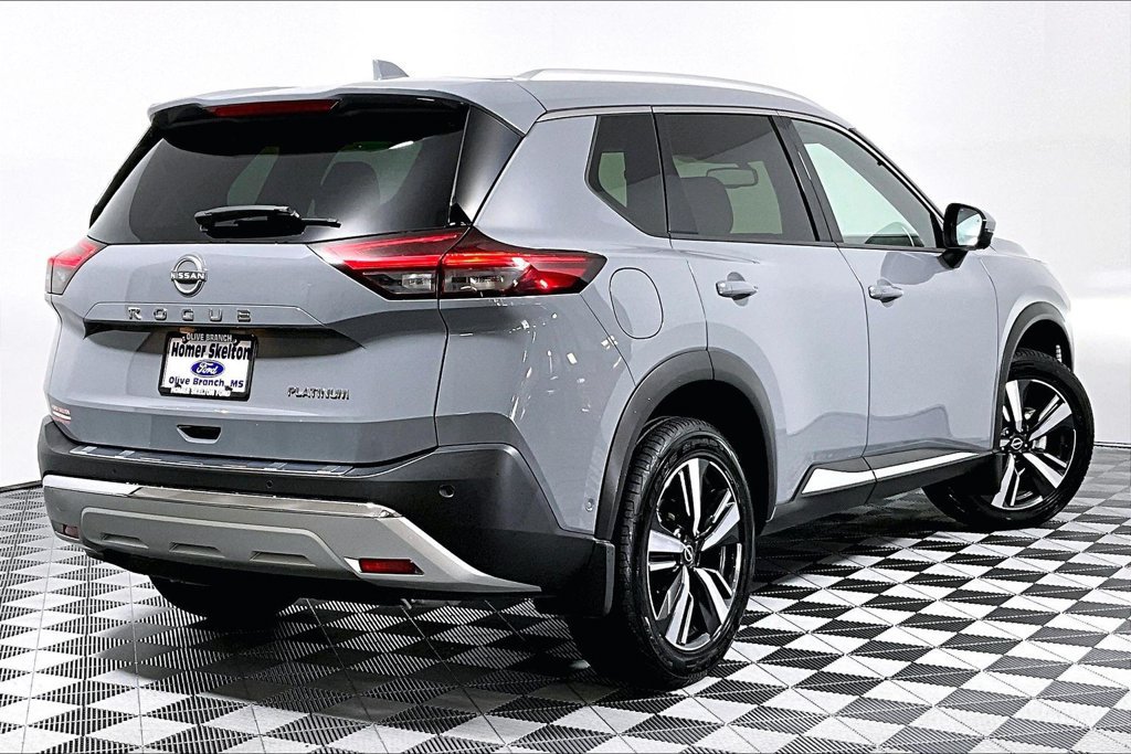 Used 2023 Nissan Rogue Platinum w/ Platinum Premium Package FWD image 12