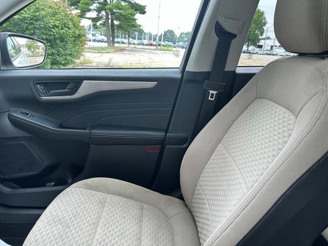Certified 2022 Ford Escape SE w/ Cold Weather Package FWD image 21