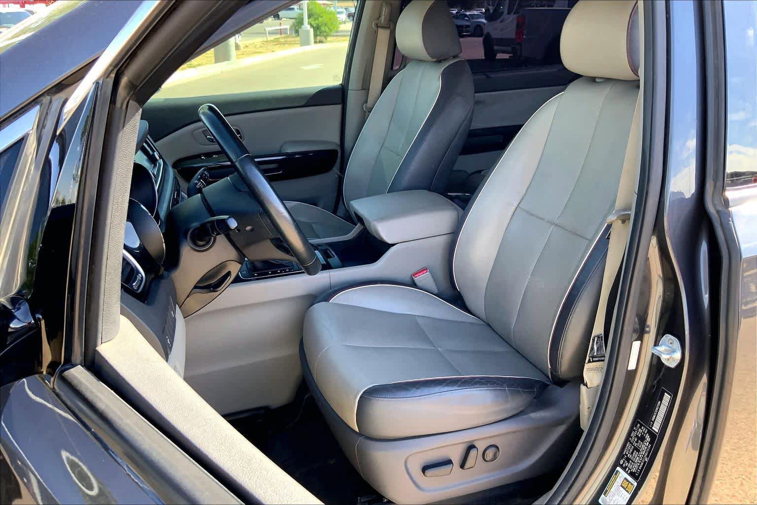 Used 2017 Kia Sedona EX FWD image 7