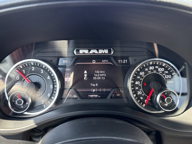 Used 2025 RAM 1500 Laramie AWD/4WD image 17