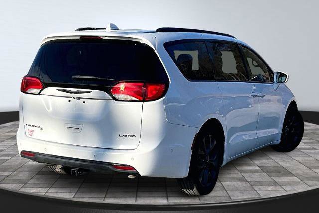 Used 2020 Chrysler Pacifica Limited w/ Advanced Safetytec Group image 7