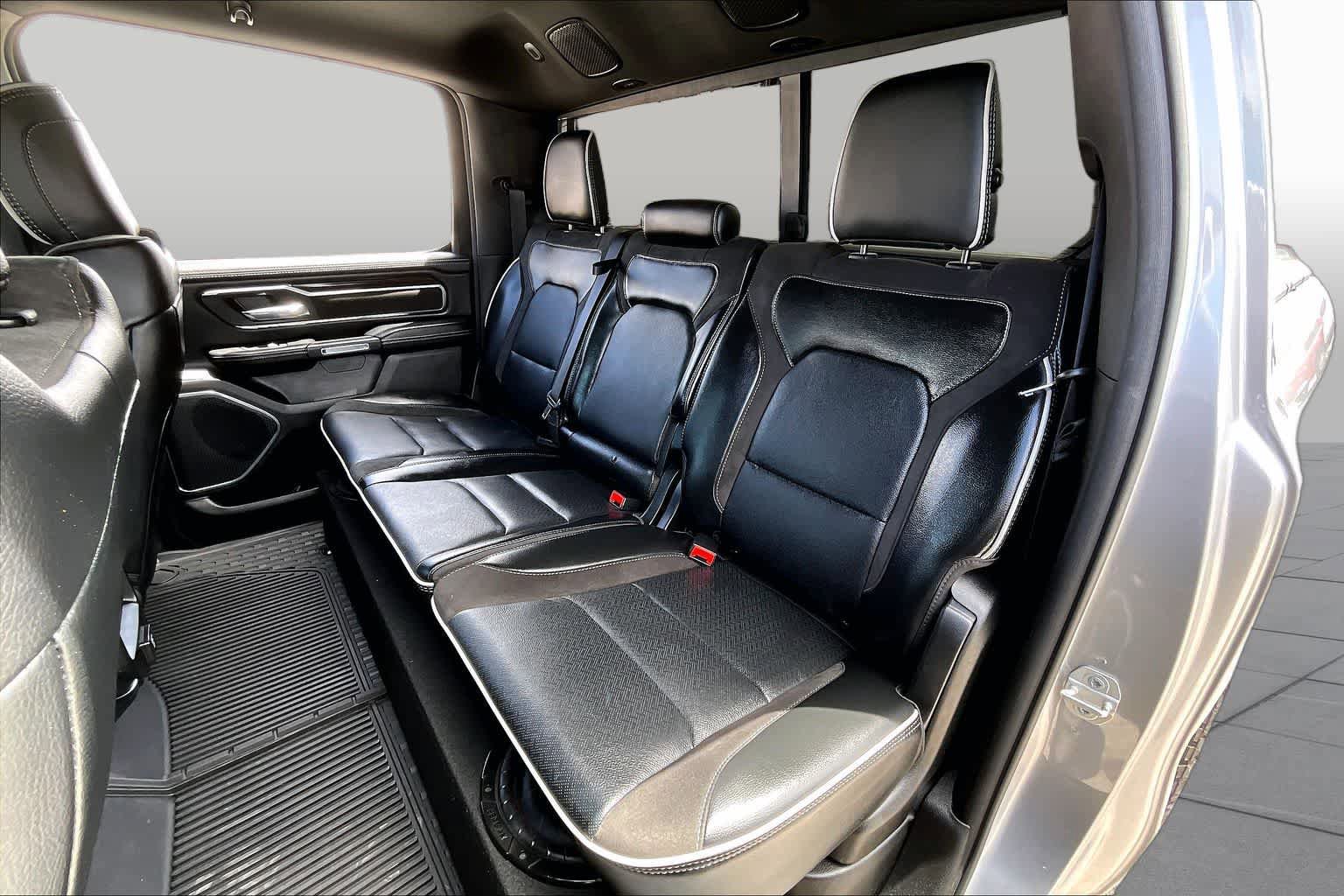 Used 2025 RAM 1500 Laramie w/ Sport Appearance Package AWD/4WD image 20
