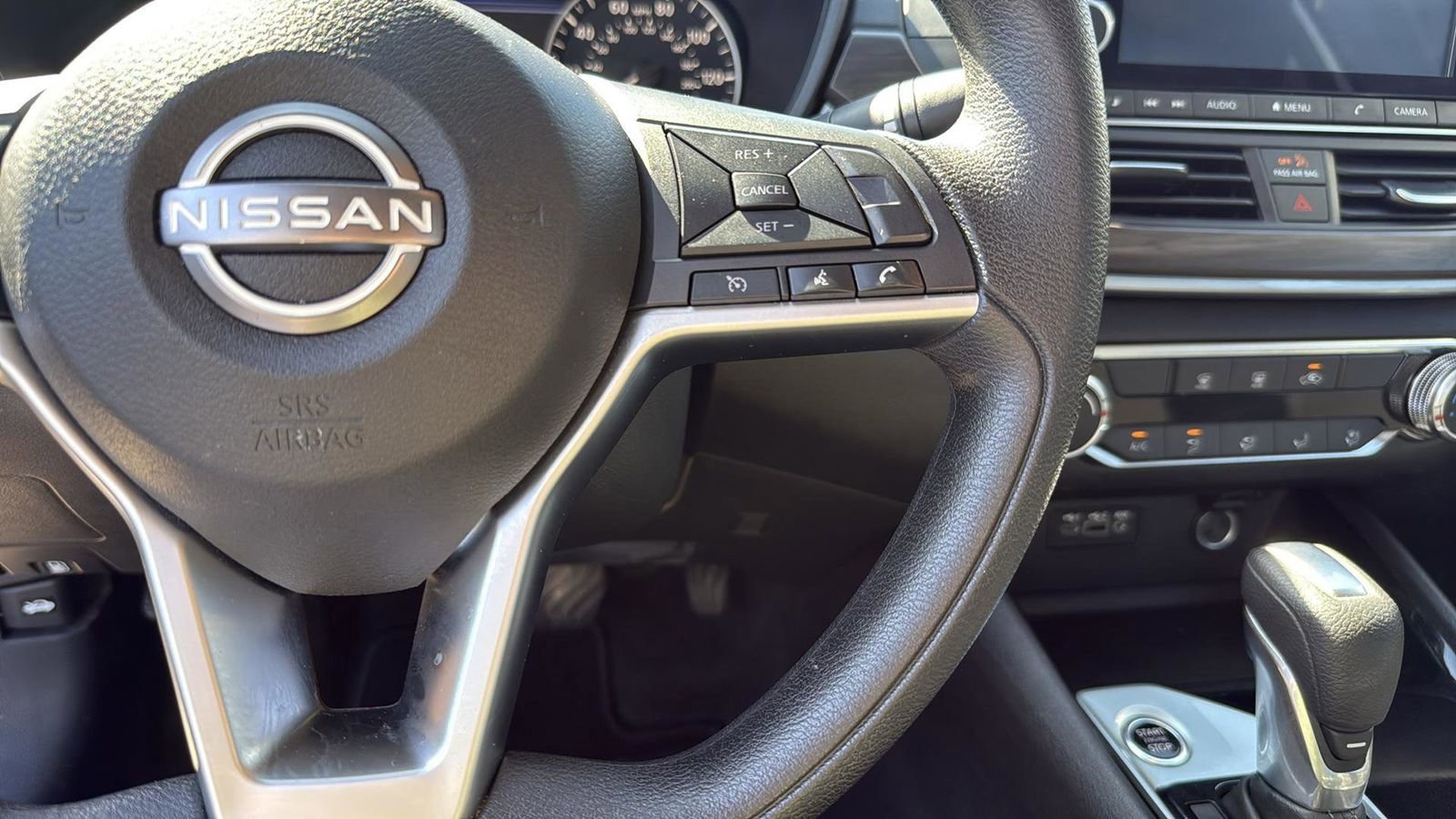 Used 2024 Nissan Altima 2.5 SV image 16