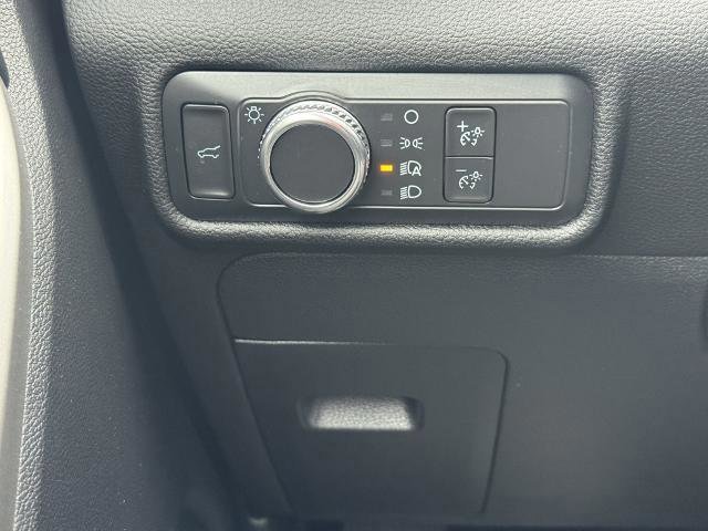 Certified 2022 Ford Explorer XLT image 24