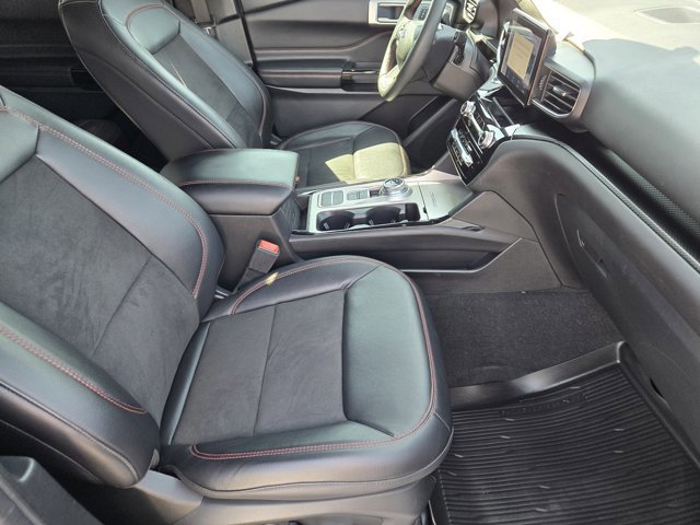 Certified 2023 Ford Explorer ST-Line w/ Class IV Trailer Tow Package image 13