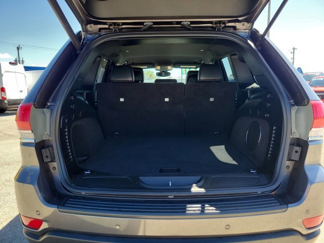 Used 2019 Jeep Grand Cherokee Laredo w/ Security & Convenience Group image 13