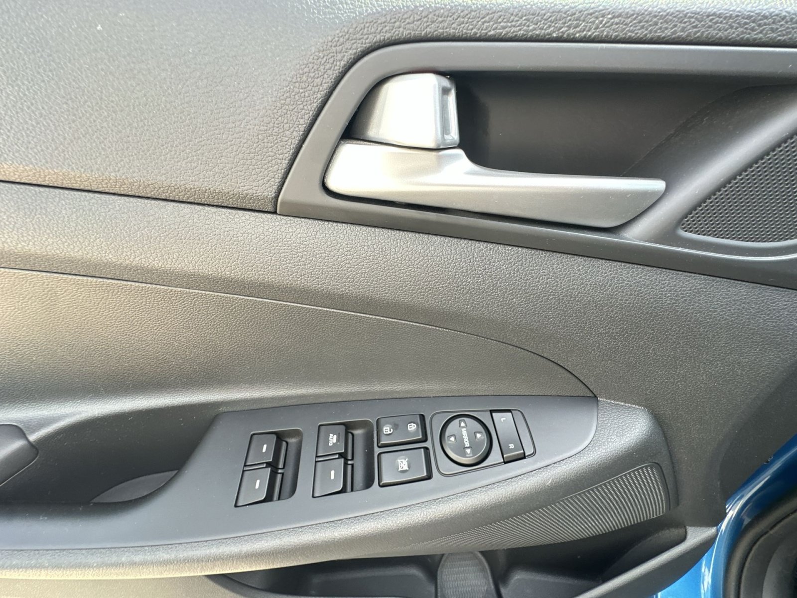 Used 2019 Hyundai Tucson Value FWD image 23