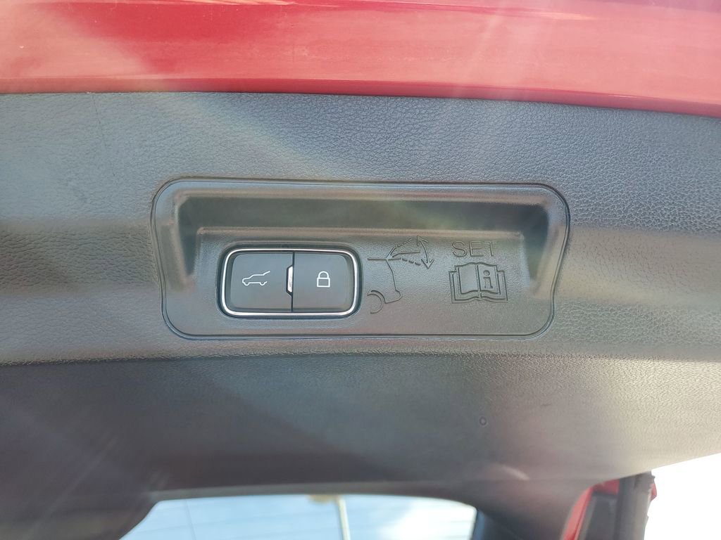 Certified 2025 Ford Explorer ST AWD/4WD image 42