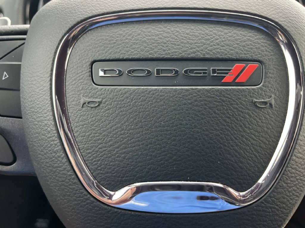 Used 2025 Dodge Durango GT AWD/4WD image 38