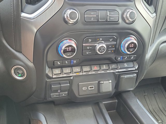 Used 2022 GMC Sierra 3500 Denali w/ Denali Ultimate Package AWD/4WD image 35