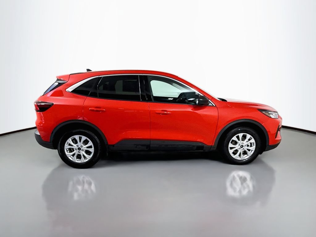 Certified 2024 Ford Escape Active w/ Cold Weather Package FWD image 8