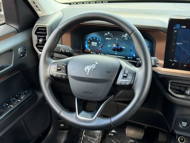 Certified 2025 Ford Bronco Sport Outer Banks w/ Outer Banks Tech Package+ AWD/4WD image 19