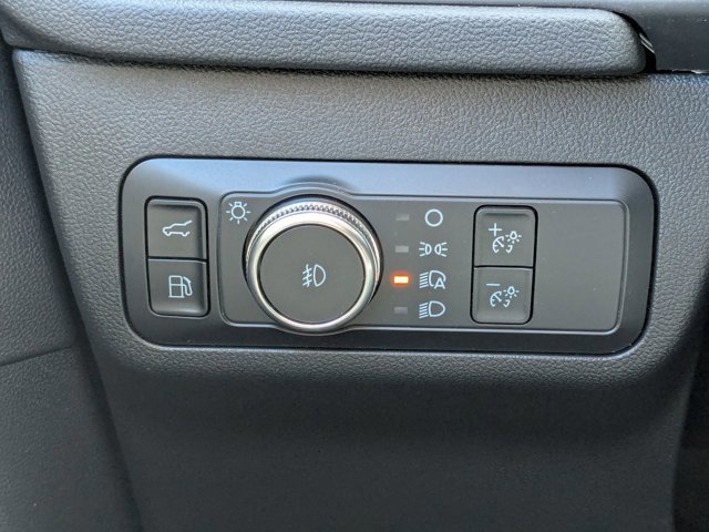 Certified 2022 Ford Escape Titanium w/ Class II Trailer Tow Package image 18