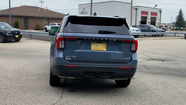 Certified 2025 Ford Explorer Active AWD/4WD image 8