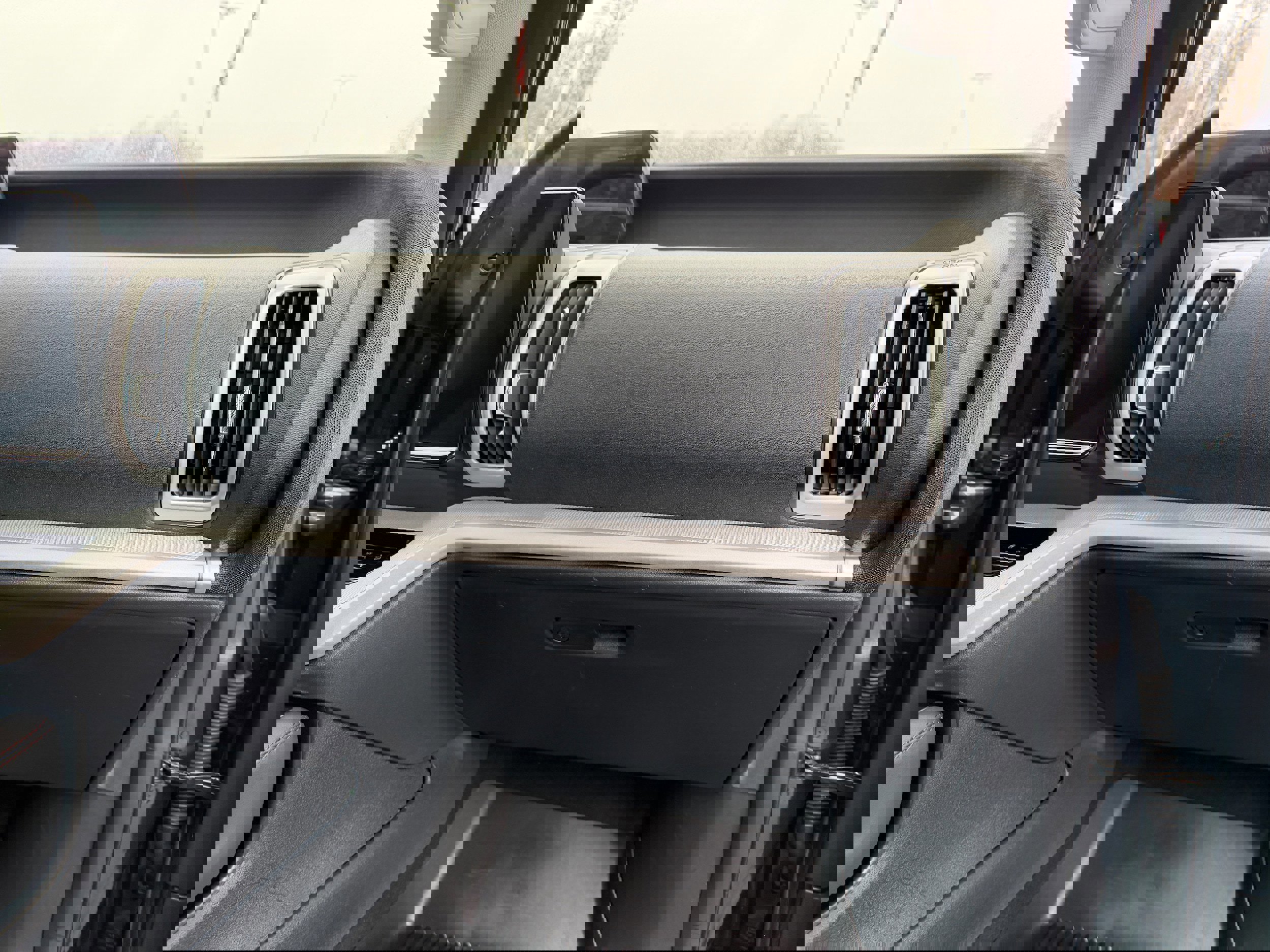 Certified 2025 Ford Expedition Active image 26