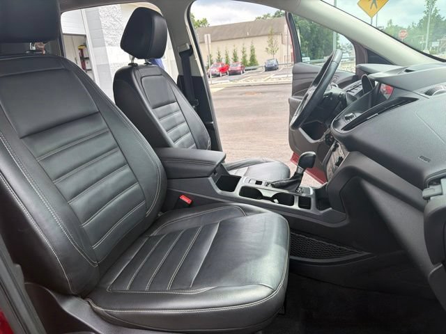 Certified 2017 Ford Escape SE w/ SE Leather Comfort Package AWD/4WD image 16