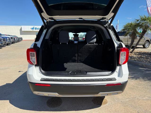 Certified 2022 Ford Explorer XLT w/ Equipment Group 202A image 26
