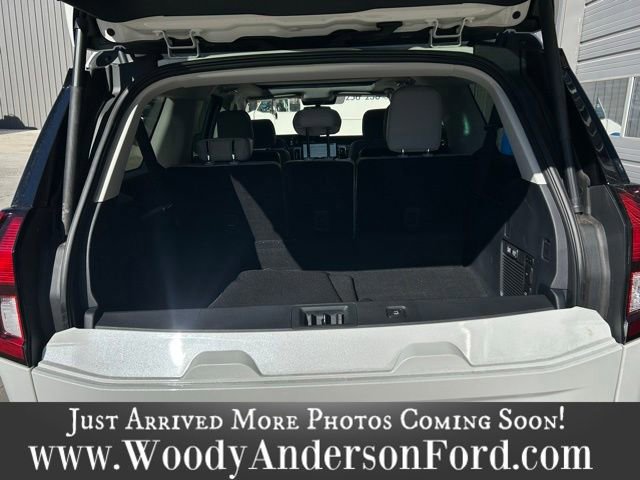 Certified 2025 Ford Expedition Max Active image 6