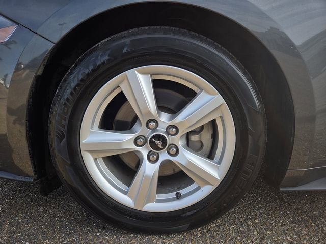 Certified 2019 Ford Mustang Coupe image 25