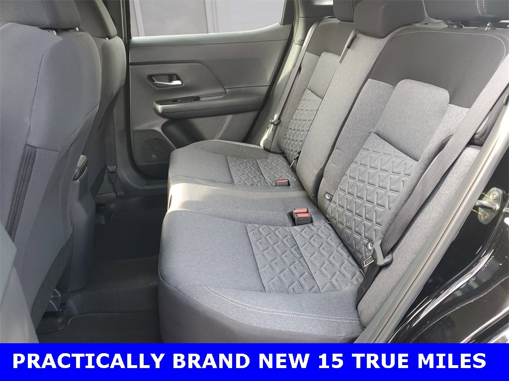 Used 2025 Nissan Kicks SV image 10