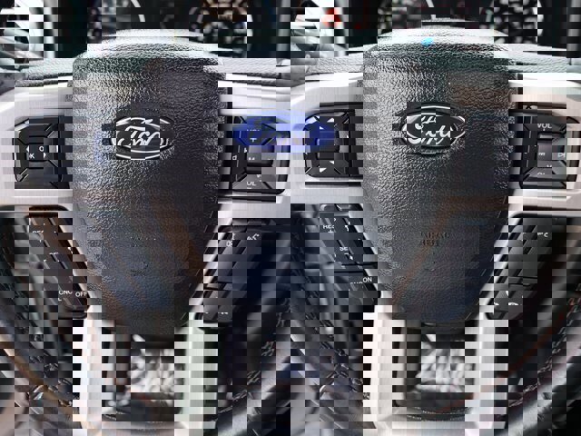 Certified 2020 Ford F150 Platinum w/ Equipment Group 701A Luxury image 32