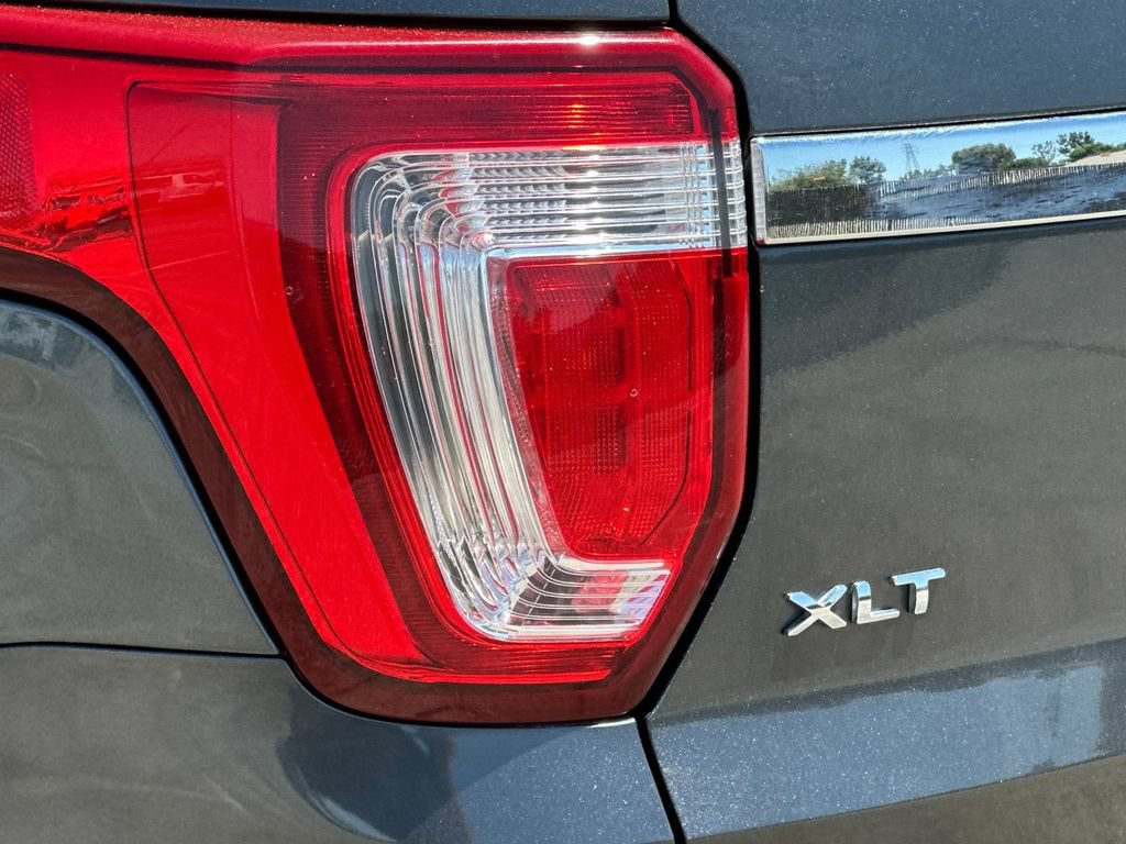 Certified 2019 Ford Explorer XLT w/ Class III Trailer Tow Package AWD/4WD image 26